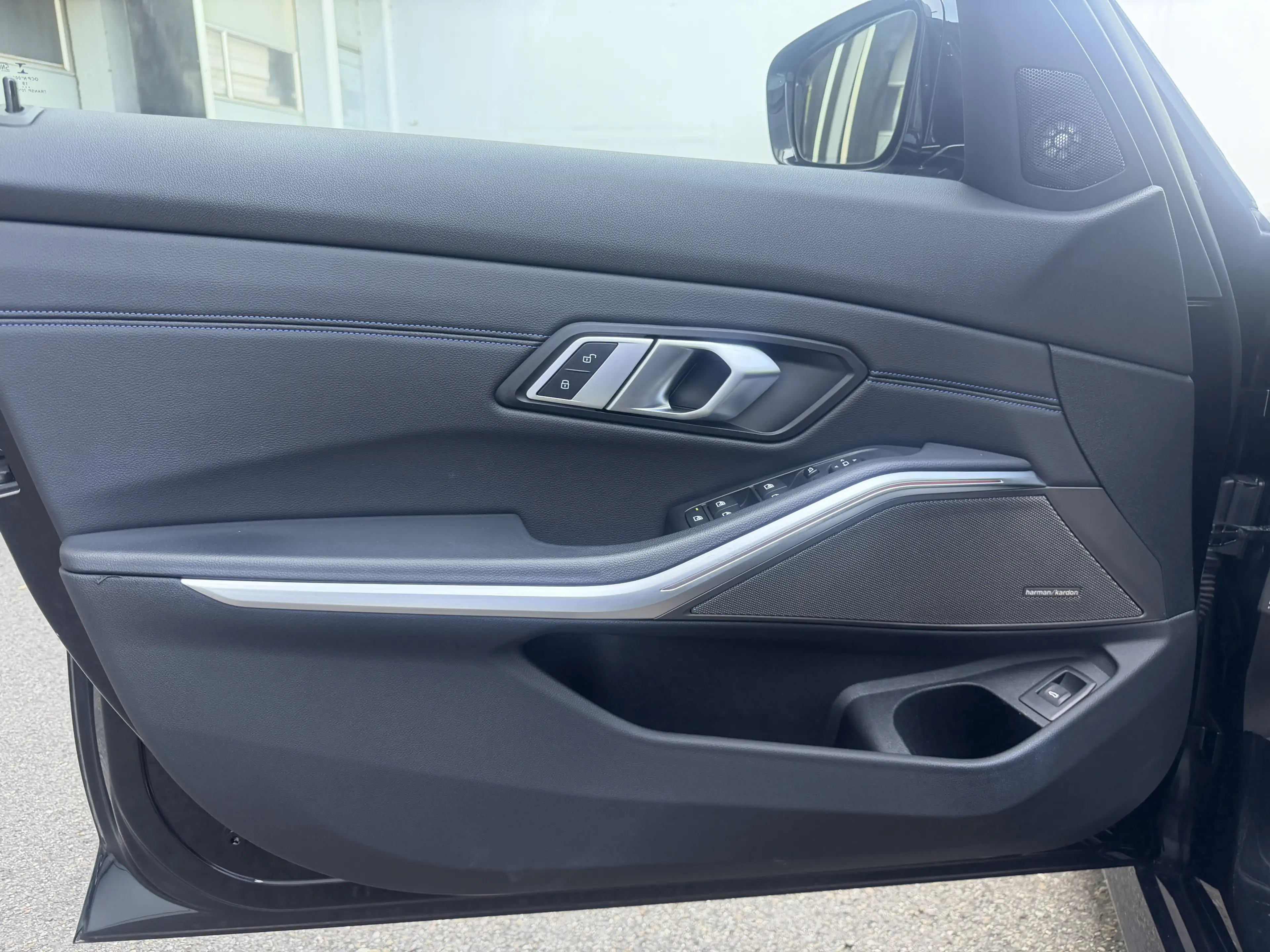 BMW 330 D xDrive M-Sport LED Live-Cockpit HuD H&K — photo 11