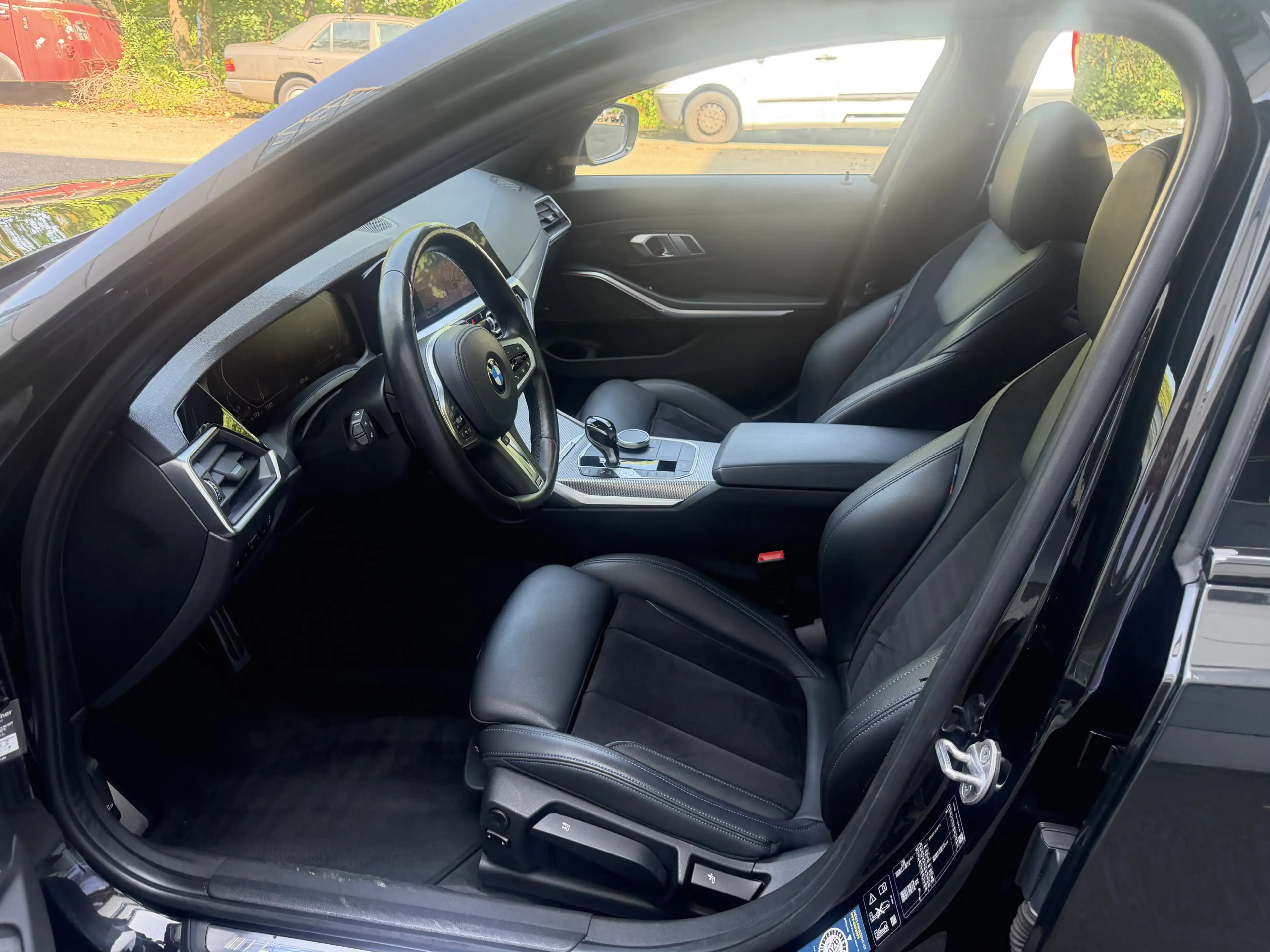 BMW 330 D xDrive M-Sport LED Live-Cockpit HuD H&K — photo 13