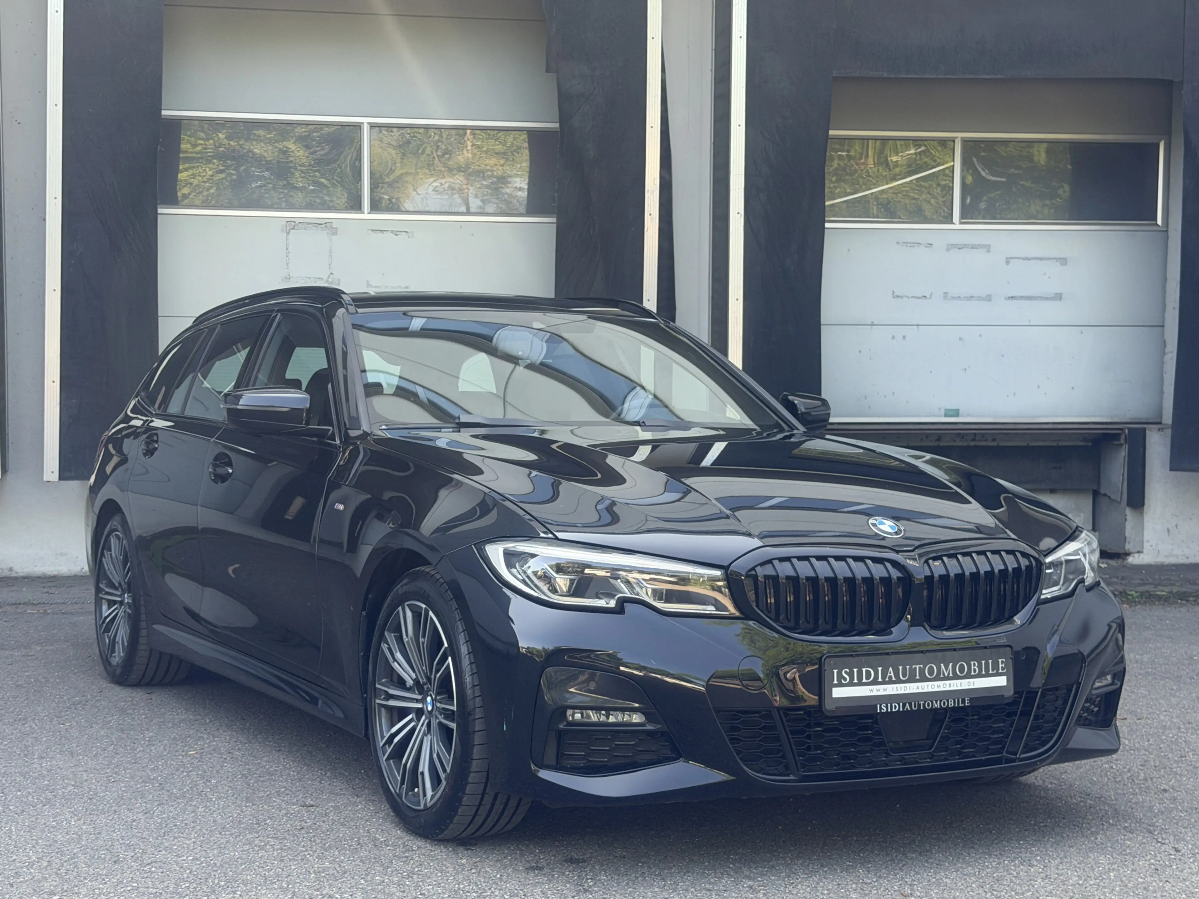 BMW 330 D xDrive M-Sport LED Live-Cockpit HuD H&K — photo 9
