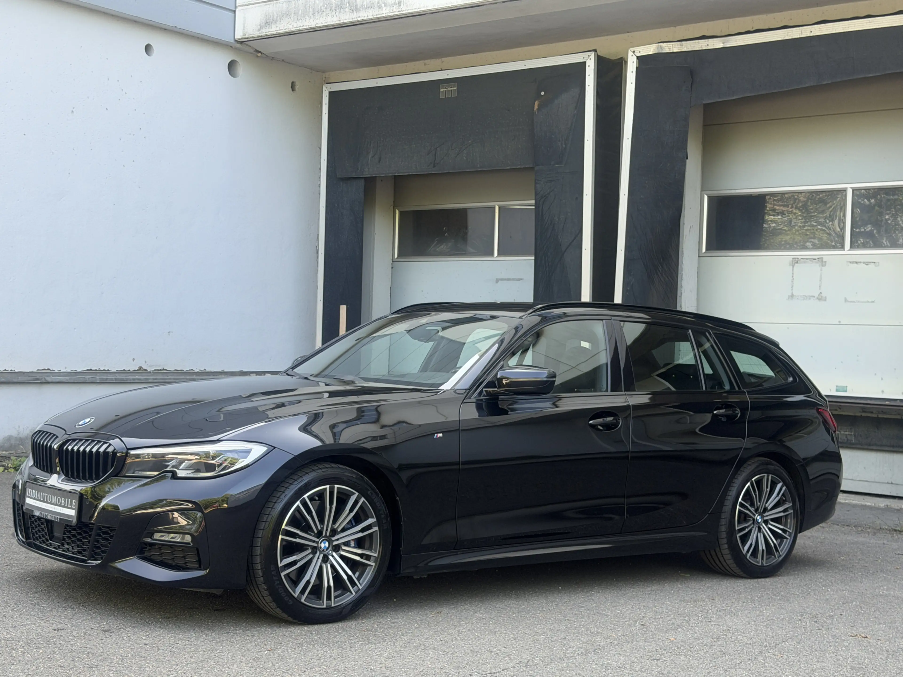 BMW 330 D xDrive M-Sport LED Live-Cockpit HuD H&K — photo 2