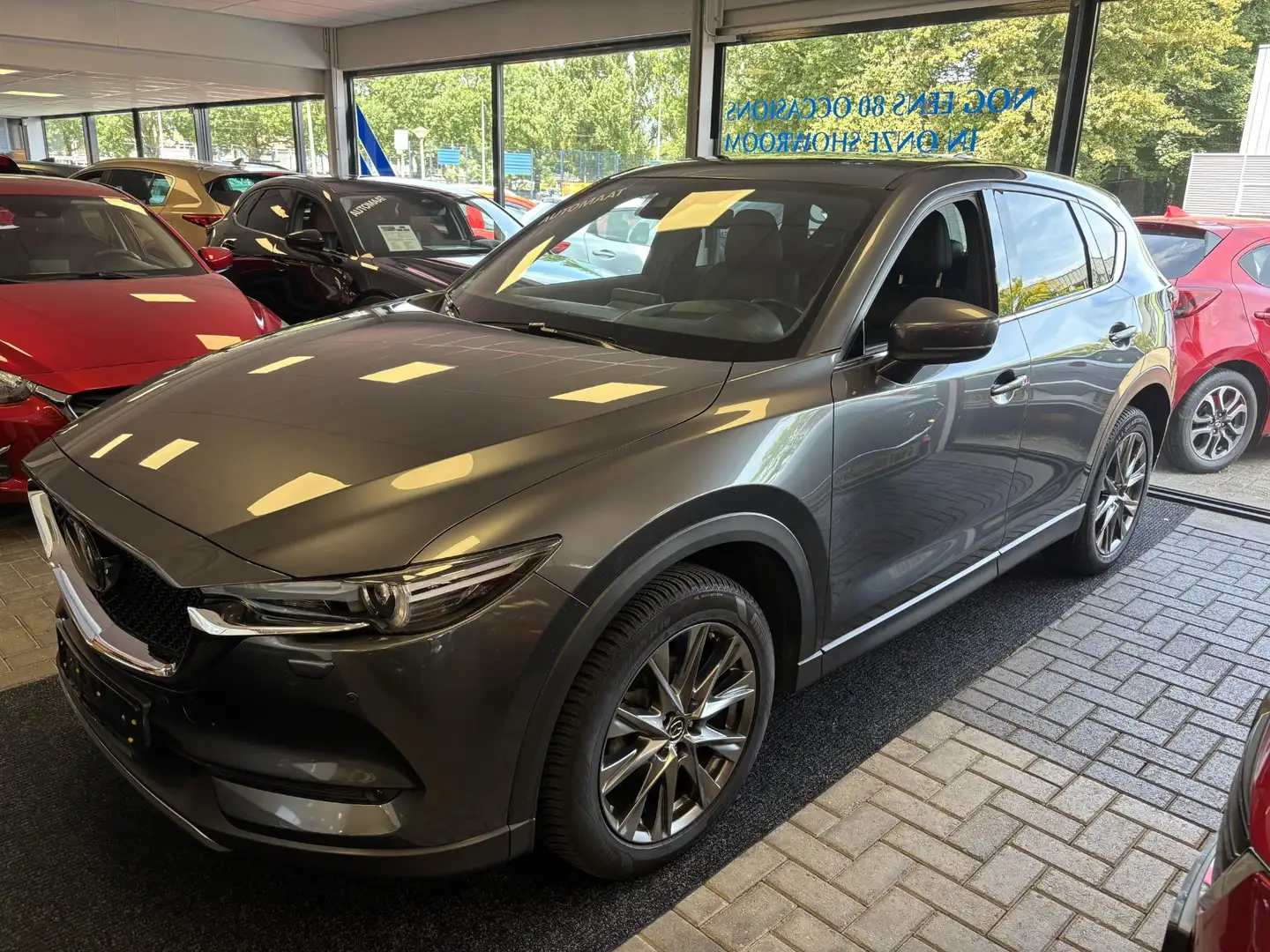 Mazda CX-5 2.5 SkyActiv-G 194 Signature , Automaat, Trekhaak, Grijs - 2