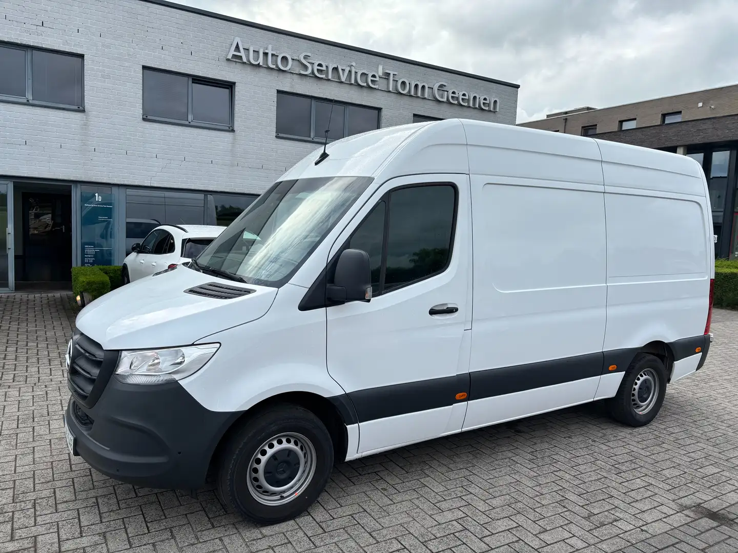 Mercedes-Benz Sprinter 317 CDI MANUEEL TREKHAAK M-BUX 33000 +BTW Wit - 1