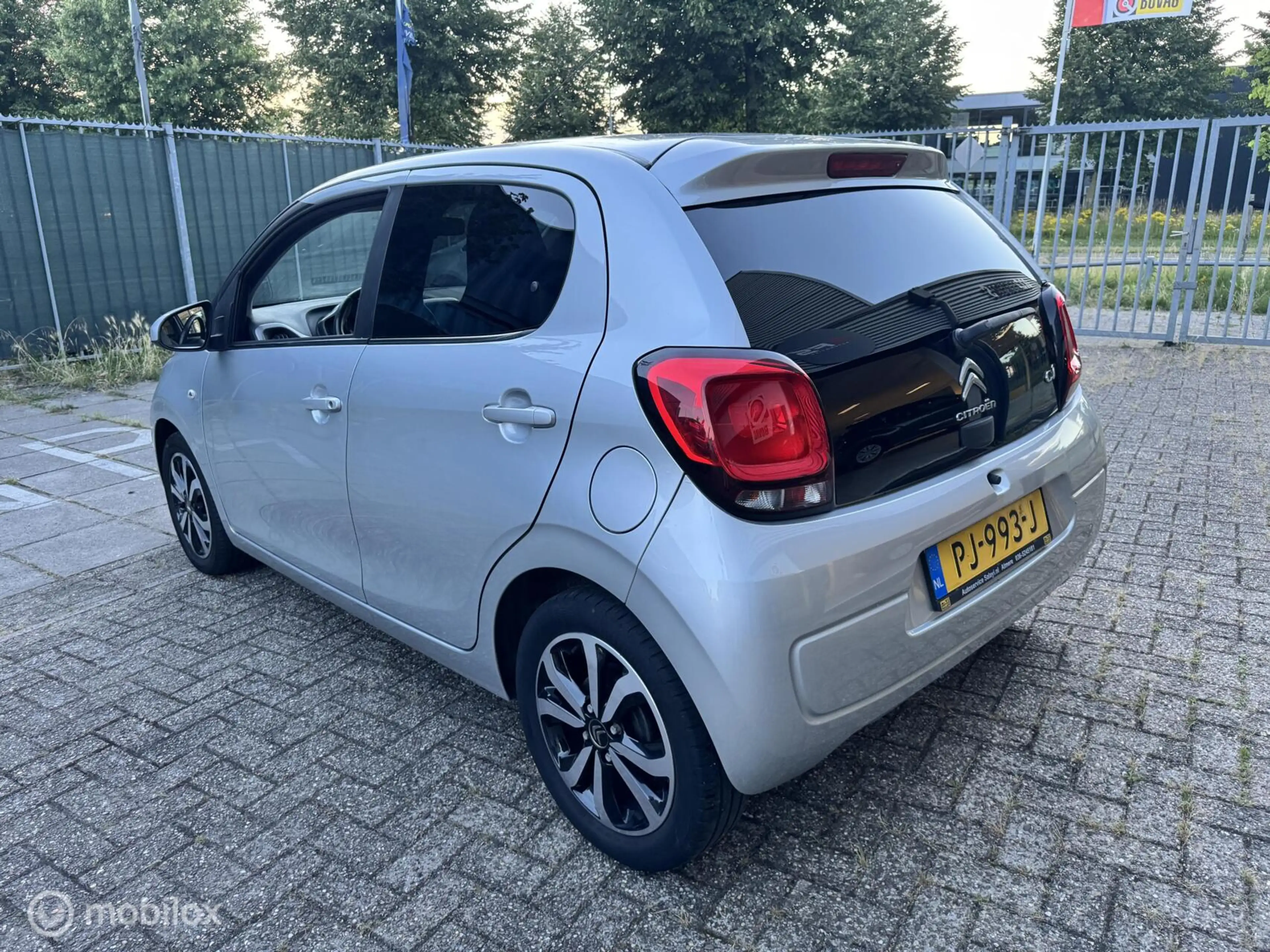 Citroen C1 1.0 e-VTi Airscape Shine — photo 3