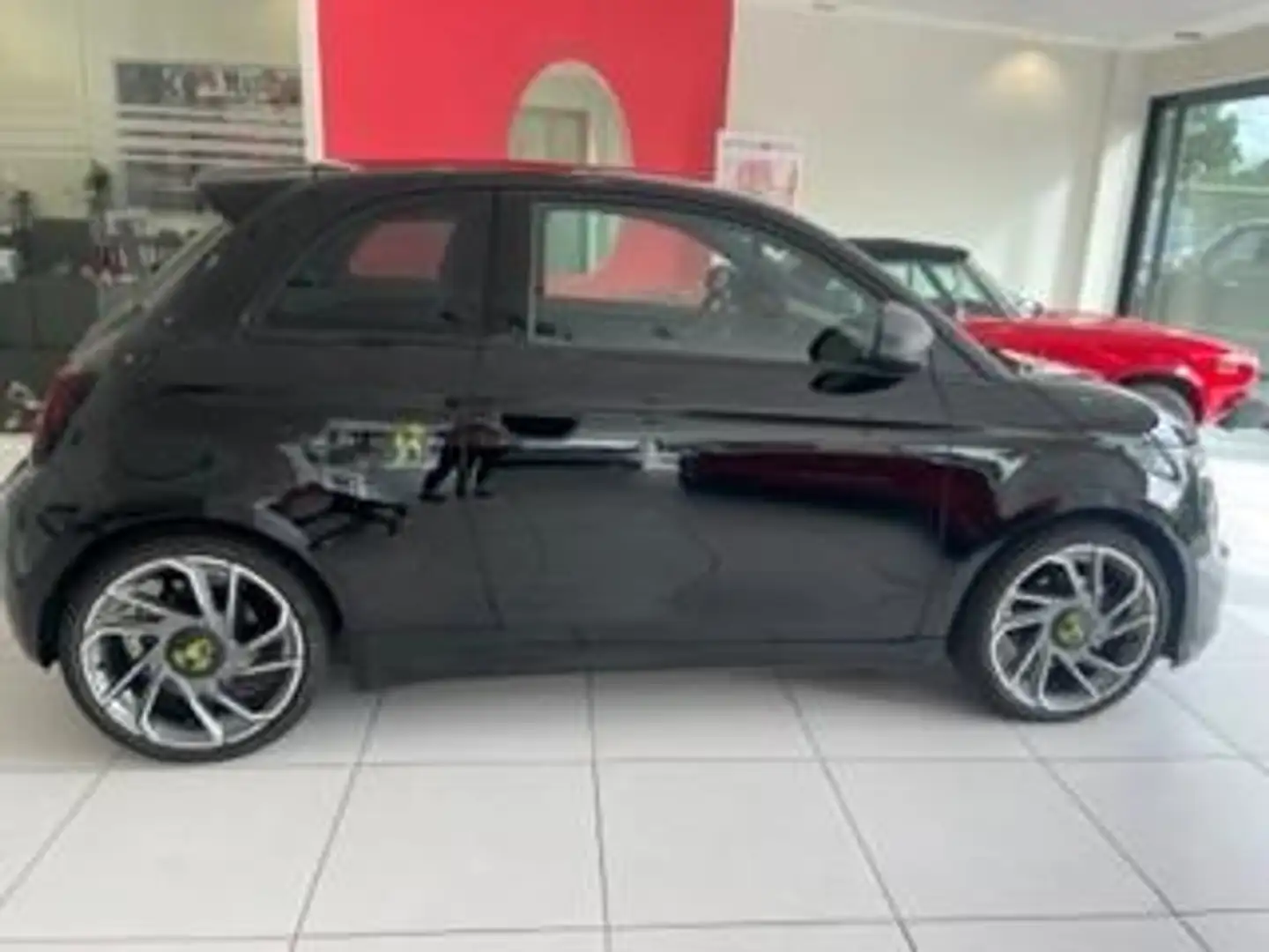 Abarth 500 e Turismo Negro - 1