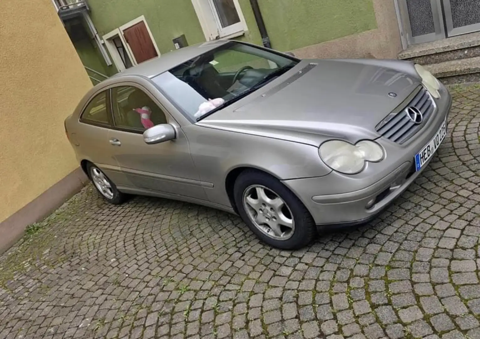 Mercedes-Benz 200 Gris - 1