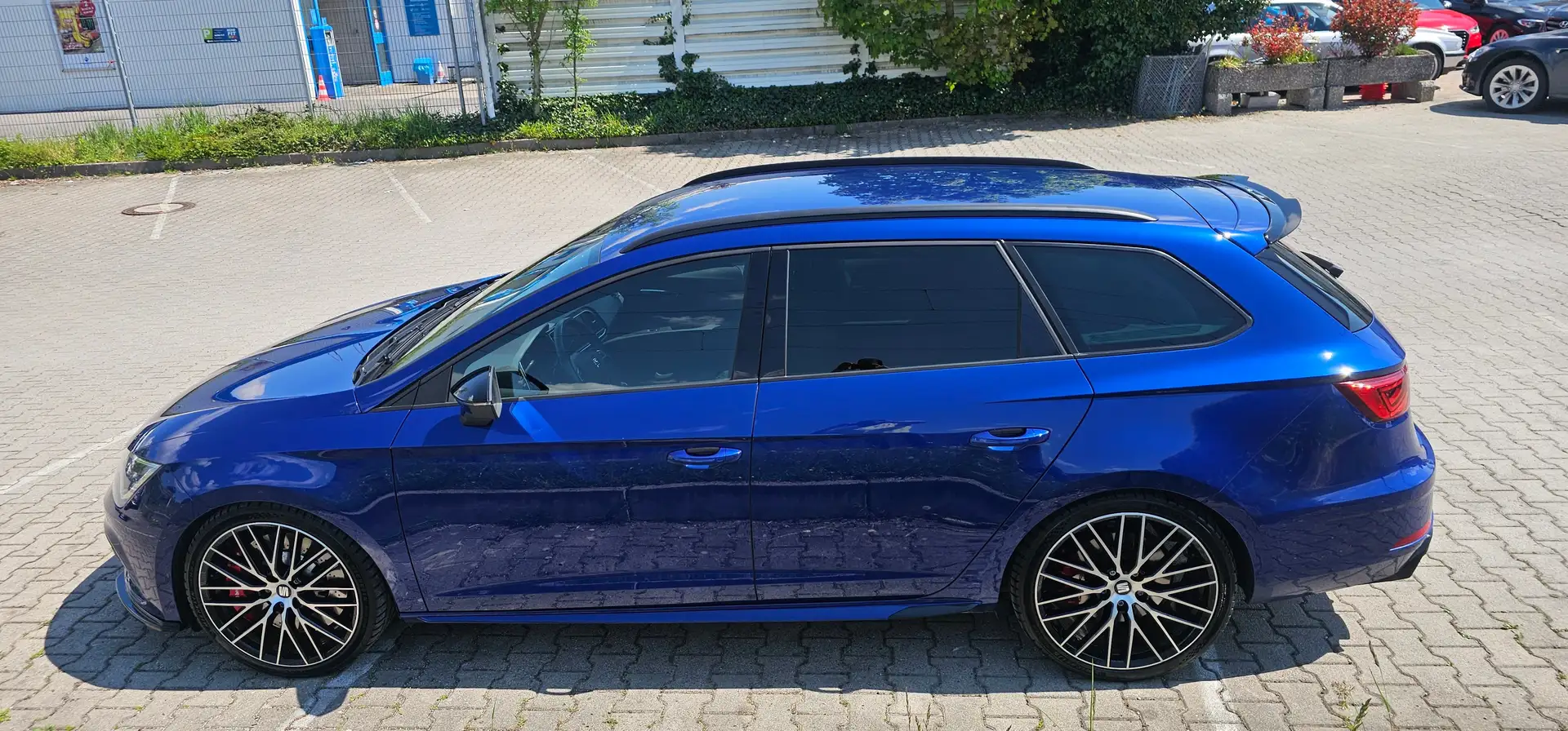 CUPRA Leon Leon*ST*Cupra*300*4Drive*Virtual*Kamera*Keyless* Kék - 2