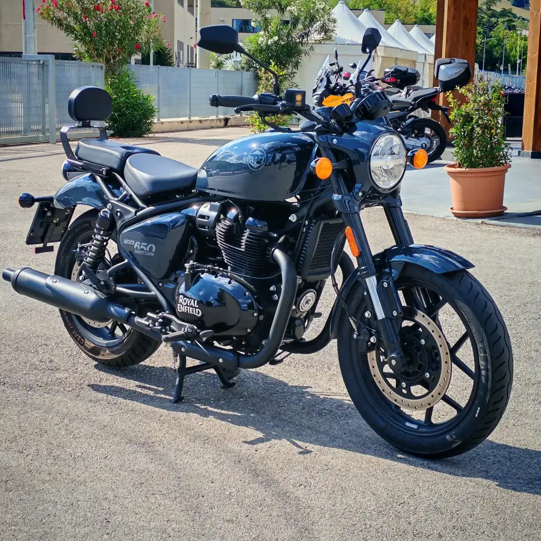 Royal Enfield Super Meteor 650 FK76589 - 2