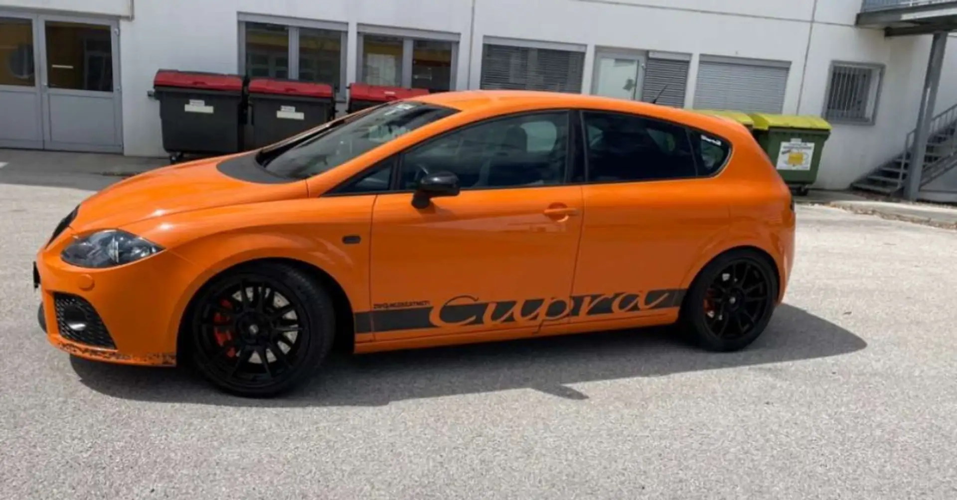 SEAT Leon Cupra 2,0 TFSI Orange - 1