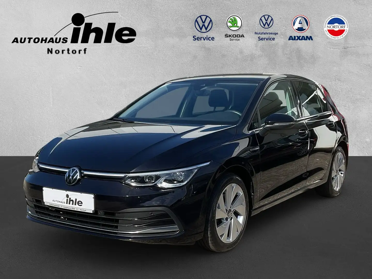 Volkswagen Golf VIII Style 1.5 TSI ACC PDC Navi LED Sitzhzg Schwarz - 1