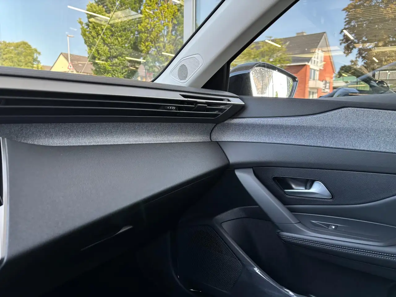 Peugeot 308 SW Allure BHDi 130 EAT8 ACC Winter Navi LED, миниатюра 20