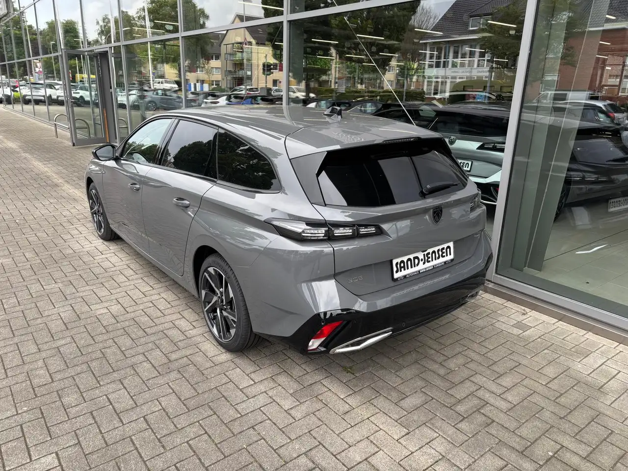Peugeot 308 SW Allure BHDi 130 EAT8 ACC Winter Navi LED, миниатюра 4