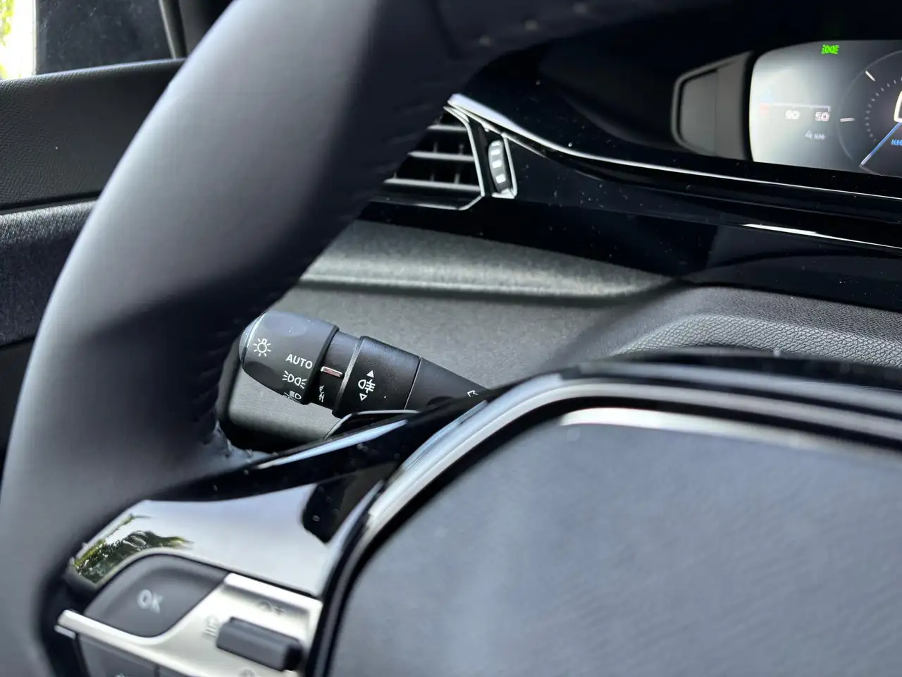 Peugeot 308 SW Allure BHDi 130 EAT8 ACC Winter Navi LED, миниатюра 14