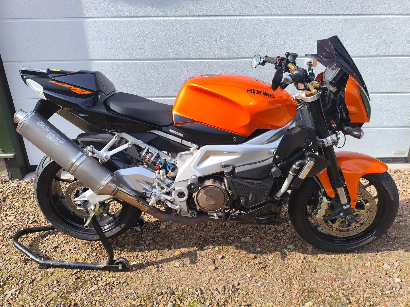 Aprilia Tuono RR Naranja - 2