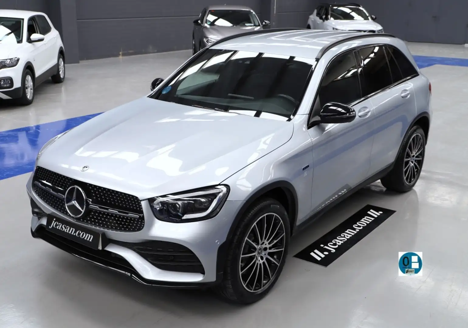 Mercedes-Benz GLC 300 300e 4Matic 9G-Tronic Gris - 1