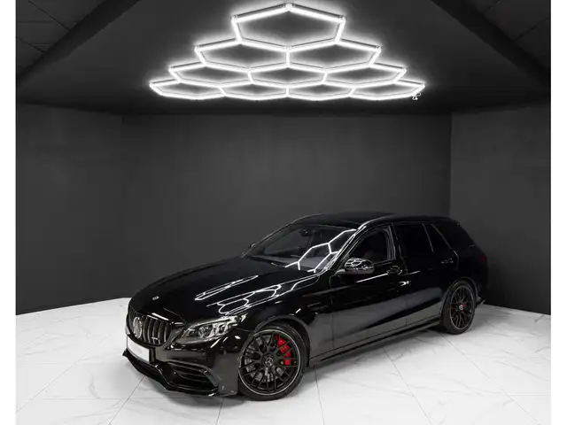 Mercedes-Benz C 63 AMG S T AMG / PANO / VIRTUAL / LED / DISTR. +