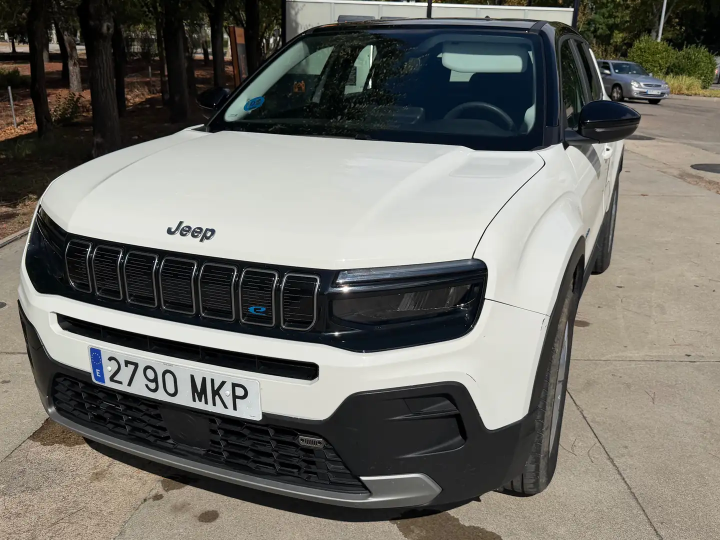 Jeep Avenger Avenger BEV Altitude 115KW 54Kwh Altitude Blanco - 1