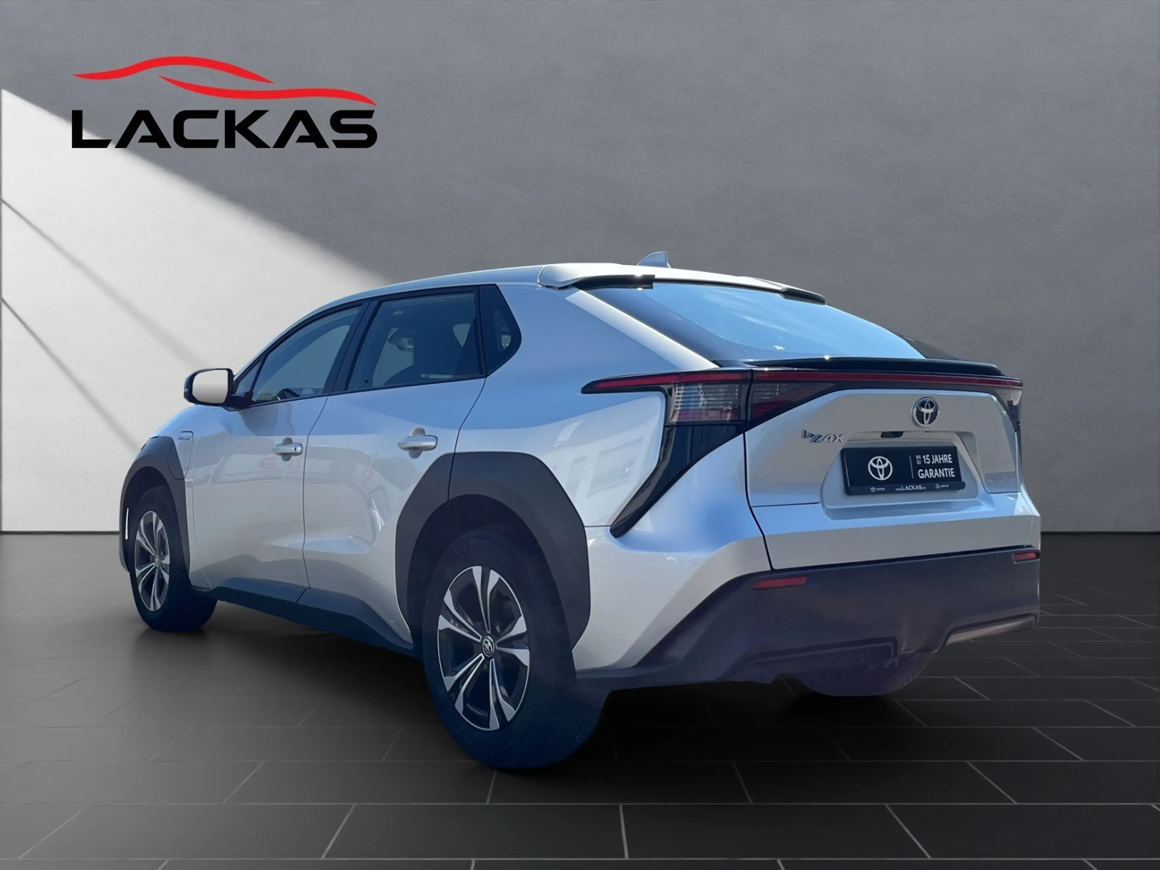 Toyota bZ4X FWD Carplay*Klima*LED*TOP* — photo 3