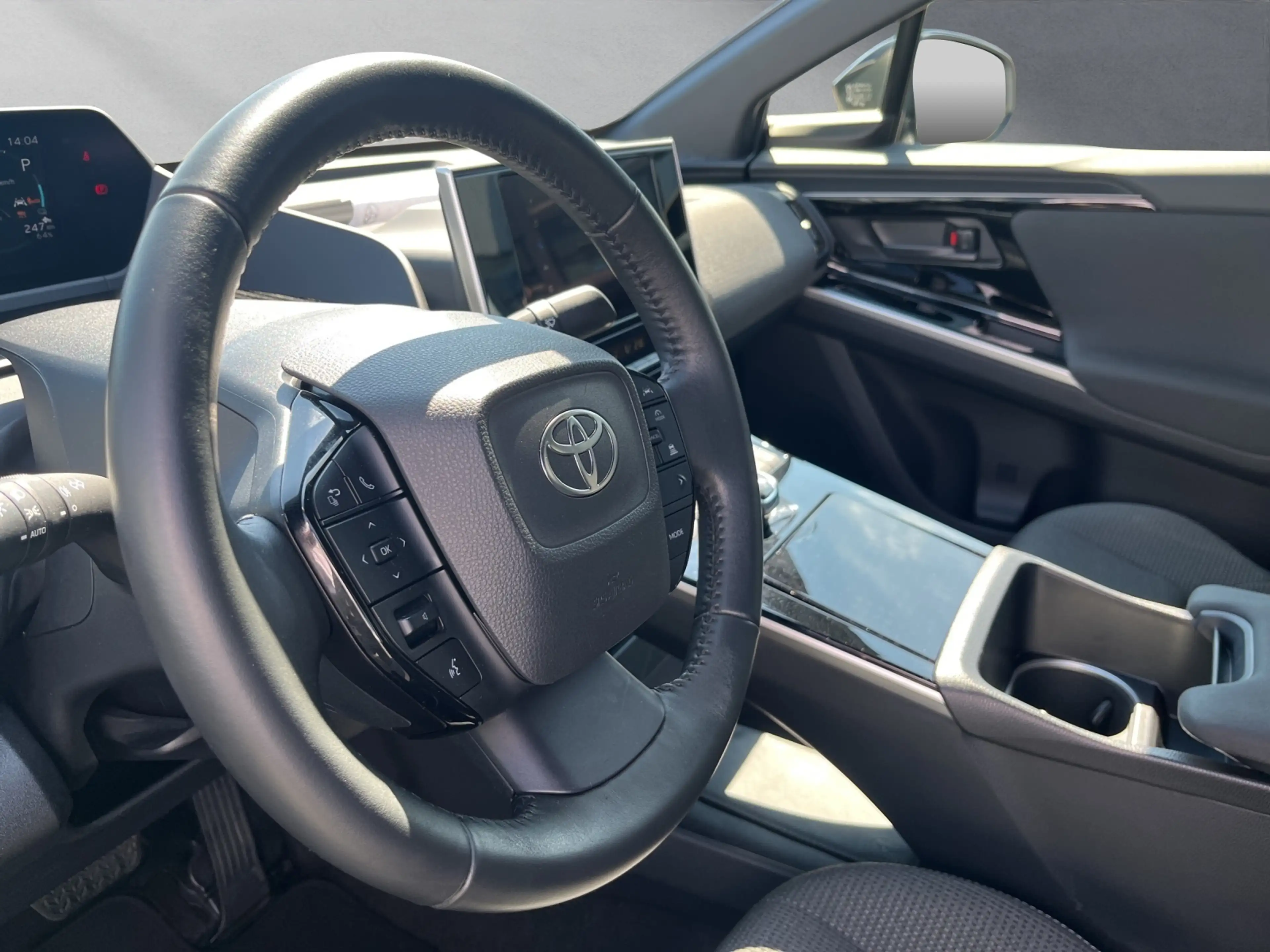 Toyota bZ4X FWD Carplay*Klima*LED*TOP* — photo 10