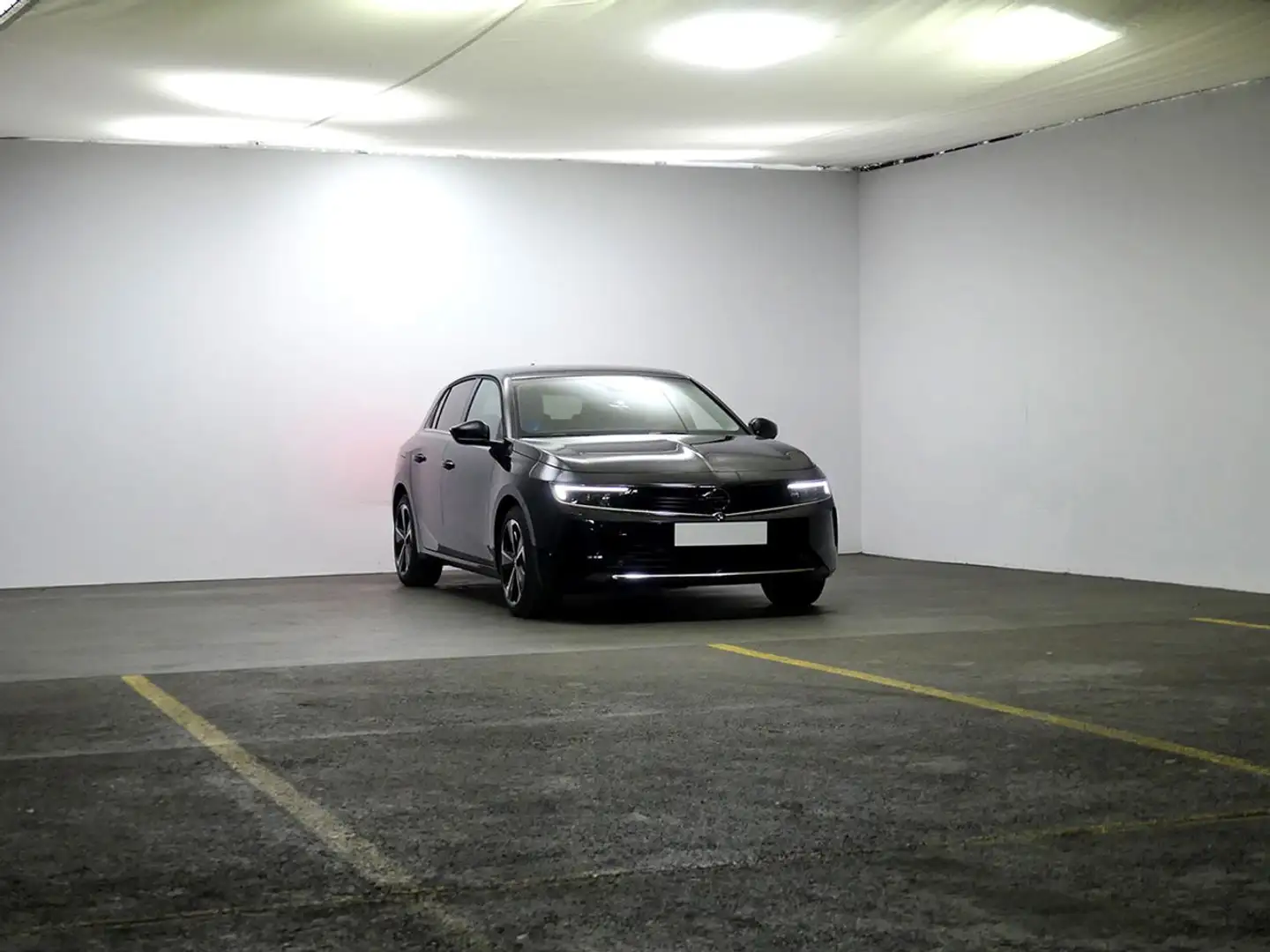 Opel Astra 1.6T PHEV 132KW ELEGANCE AUTO 181 5P Negro - 2