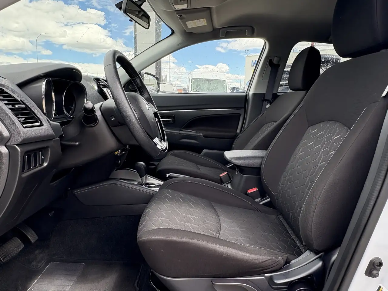 Mitsubishi RVR снимка Mitsubishi RVR