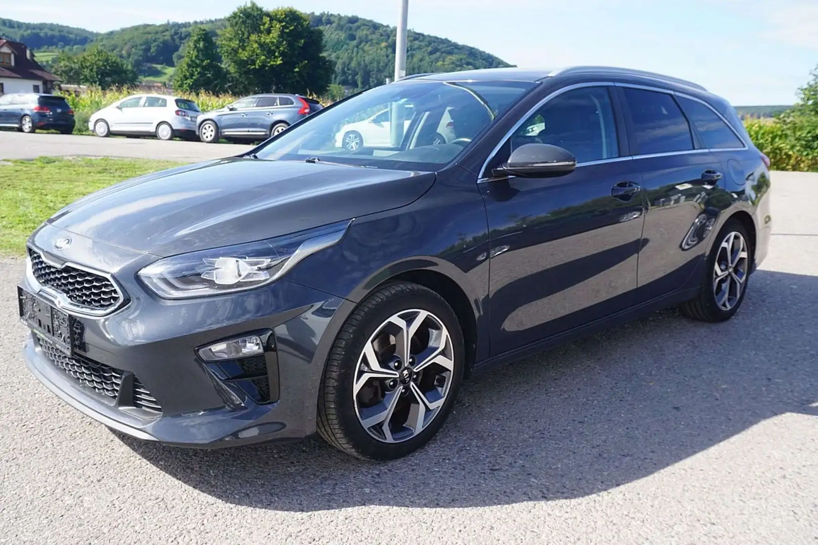 Kia Ceed SW / cee'd SW cee'd Sportswagon 1,6 CRDi SCR ISG Gold 48V Schwarz - 2