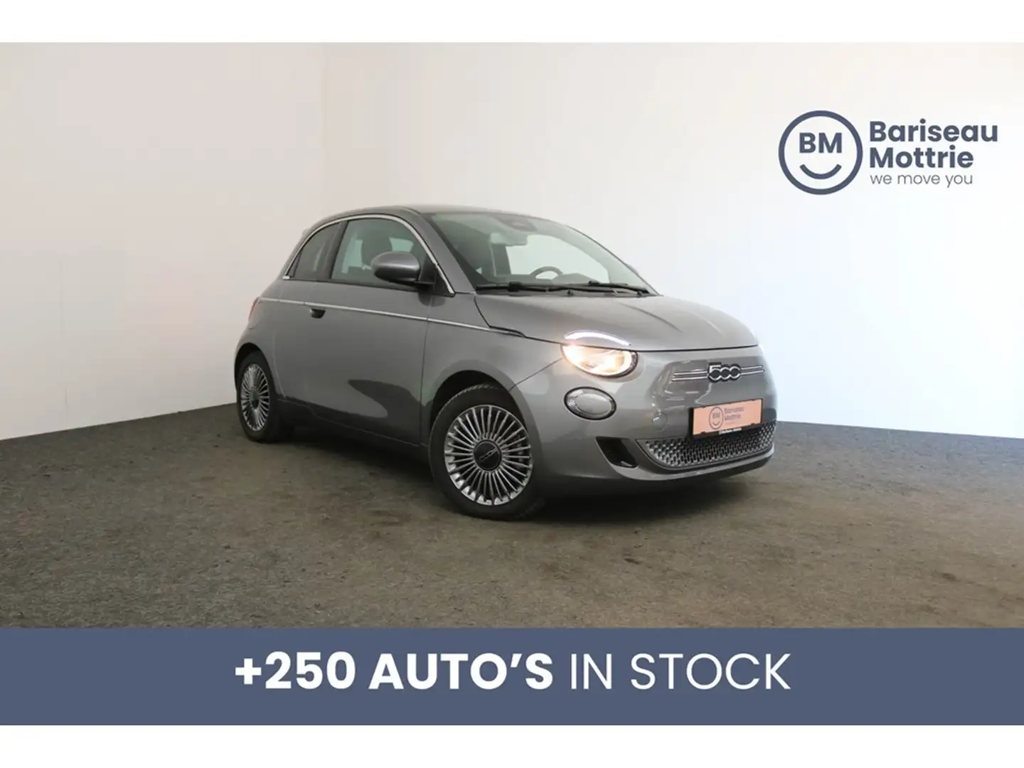 Fiat 500e ICON 3+1 *42KWH*DAB*CRUISE CONTROL*KLIMAATREGELING Grijs - 1