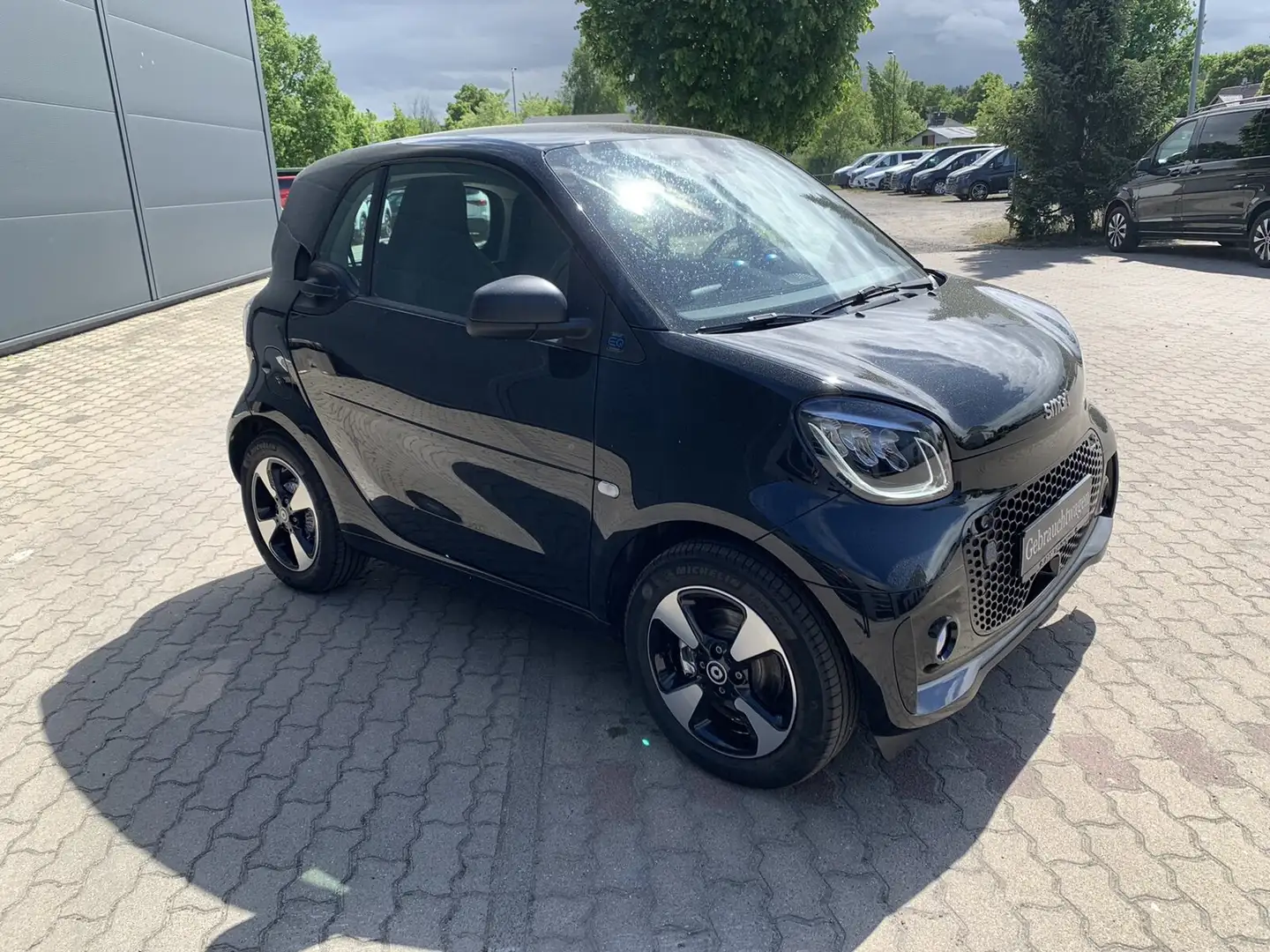 smart forTwo EQ fortwo Exclusive/22kW/LED-Licht/R-Kamera/Pano Negro - 2