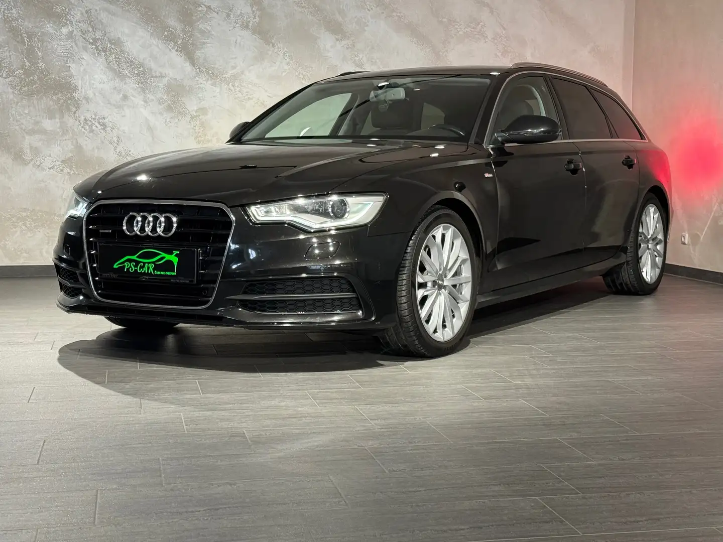 Audi A6 3.0 TDI Quattro**S-tronic**S-line** Schwarz - 2