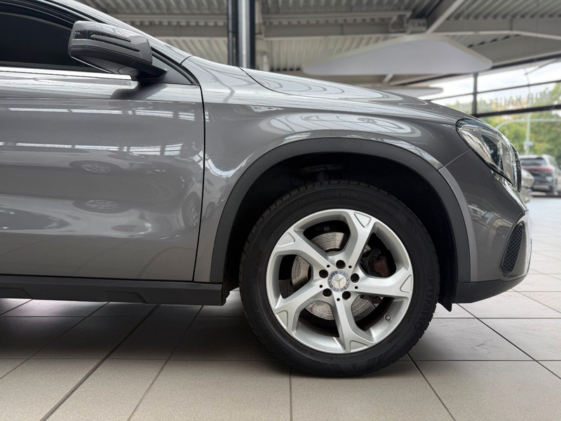 Mercedes-Benz GLA 250 Urban Automatik — photo 8