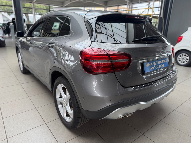 Mercedes-Benz GLA 250 Urban Automatik — photo 4