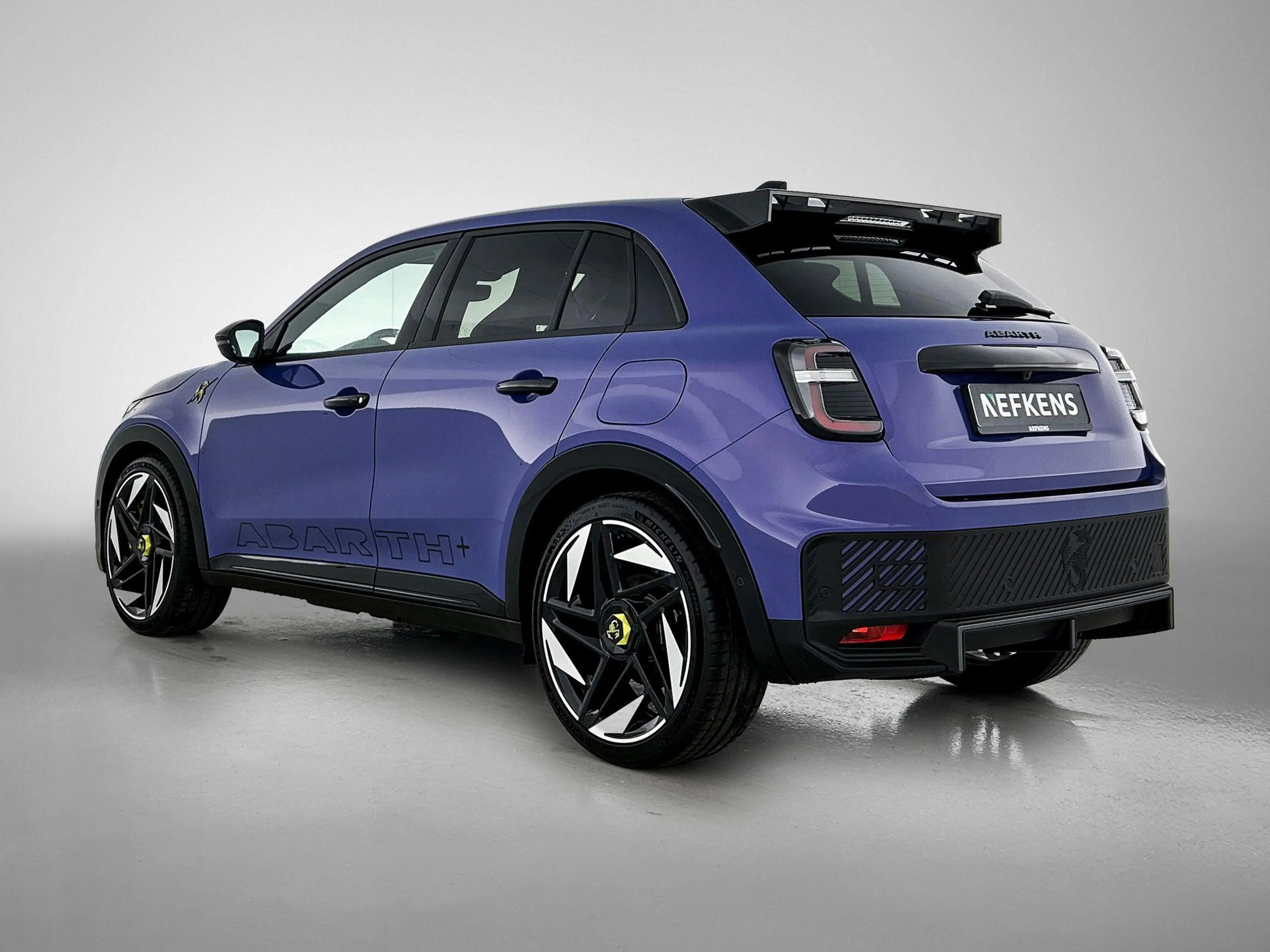 Abarth 600e Scorpionissima 54 kWh | 20 inch velgen | Navigatie — photo 5