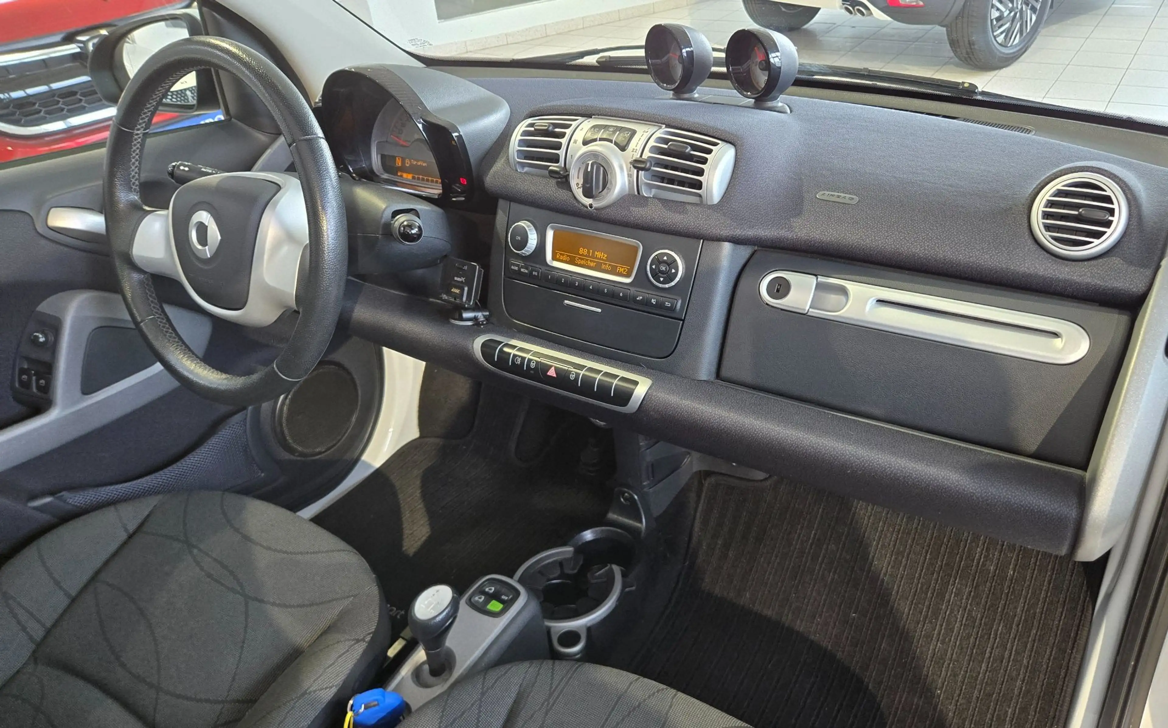 smart forTwo smart  cabrio micro hybrid pulse — photo 3