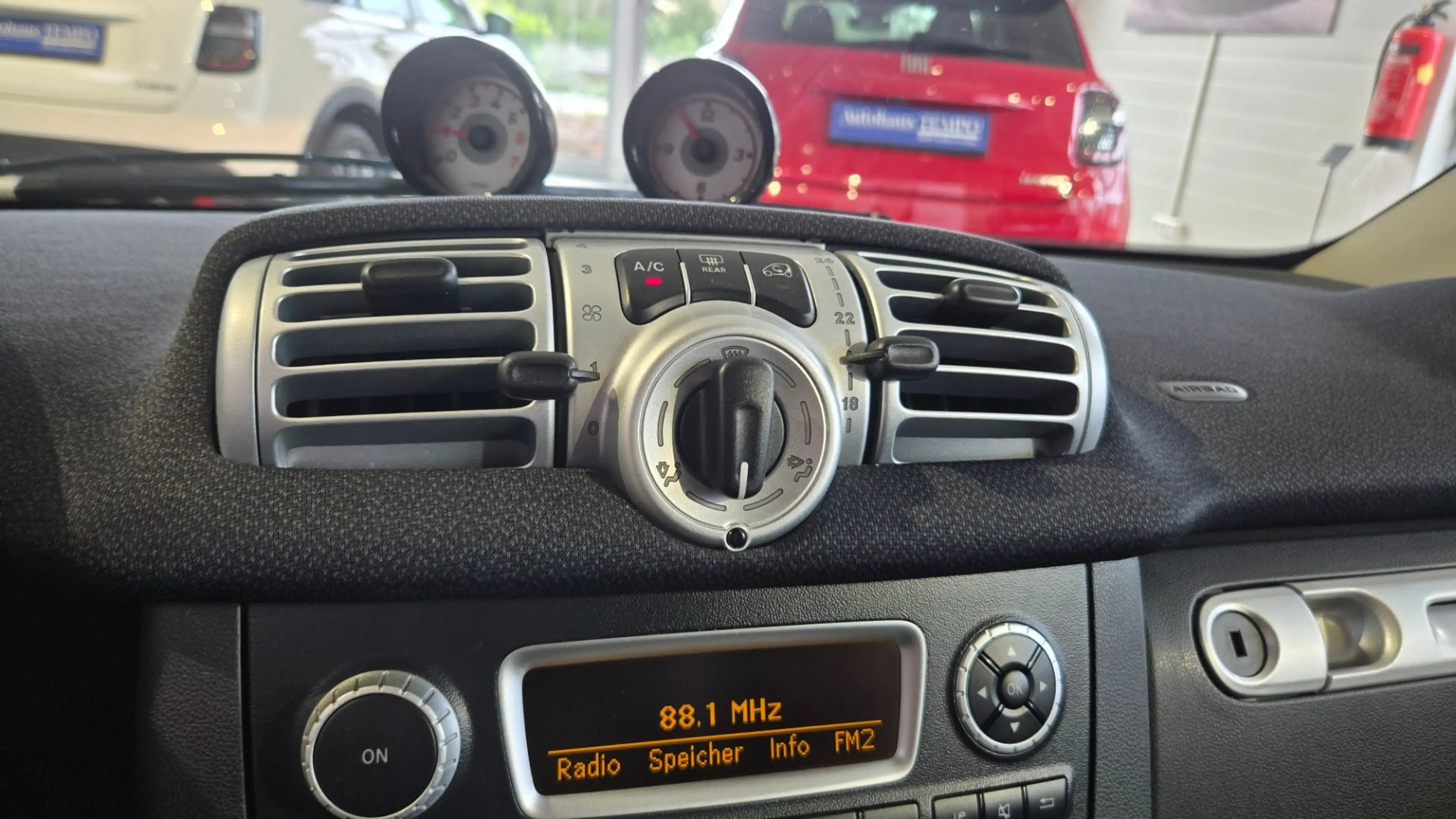 smart forTwo smart  cabrio micro hybrid pulse — photo 4
