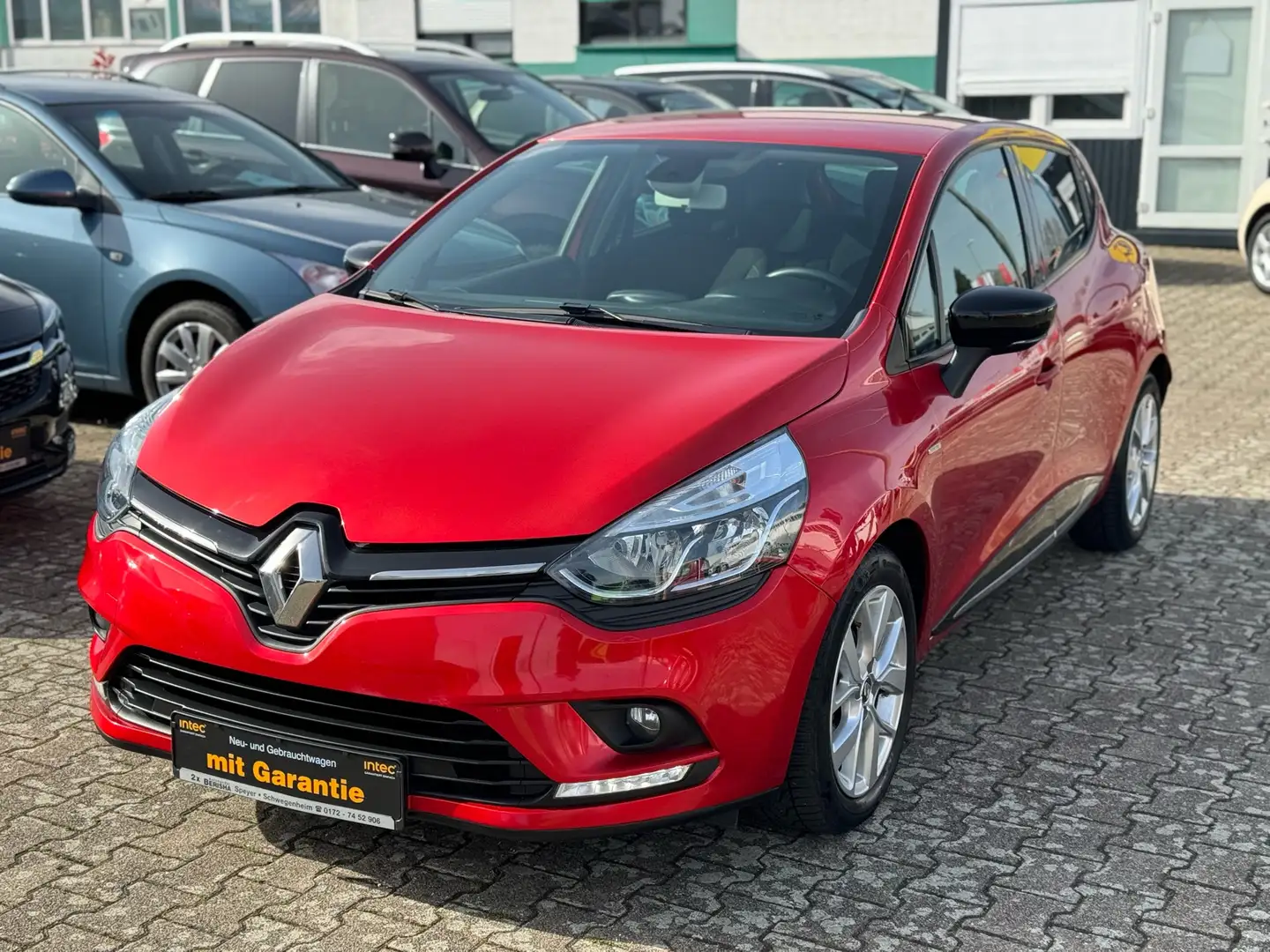 Renault Clio Limited Navigation*Tempomat*PDC*Service** Red - 2