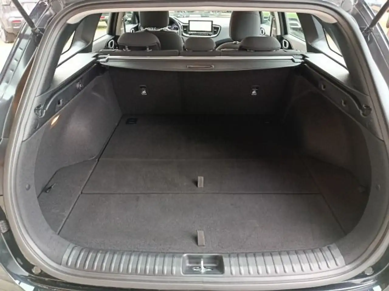 Kia Ceed SW / cee'd SW CEED SW 1.5T 140 DCT7 VISION STD (NAV) 23