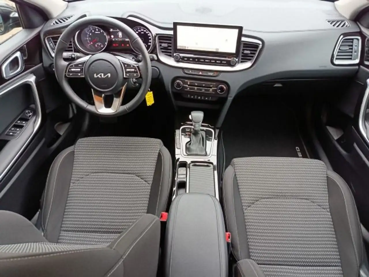 Kia Ceed SW / cee'd SW CEED SW 1.5T 140 DCT7 VISION STD (NAV) 15