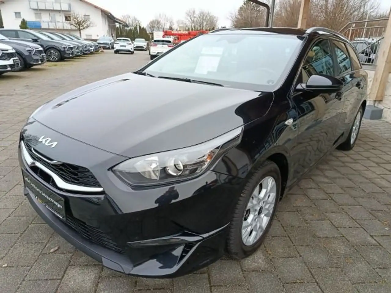 Kia Ceed SW / cee'd SW CEED SW 1.5T 140 DCT7 VISION STD (NAV) 5