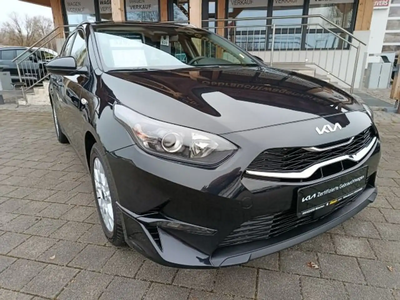 Kia Ceed SW / cee'd SW CEED SW 1.5T 140 DCT7 VISION STD (NAV) 3