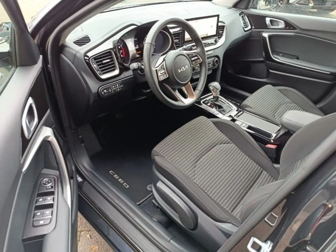 Kia Ceed SW / cee'd SW CEED SW 1.5T 140 DCT7 VISION STD (NAV) 12