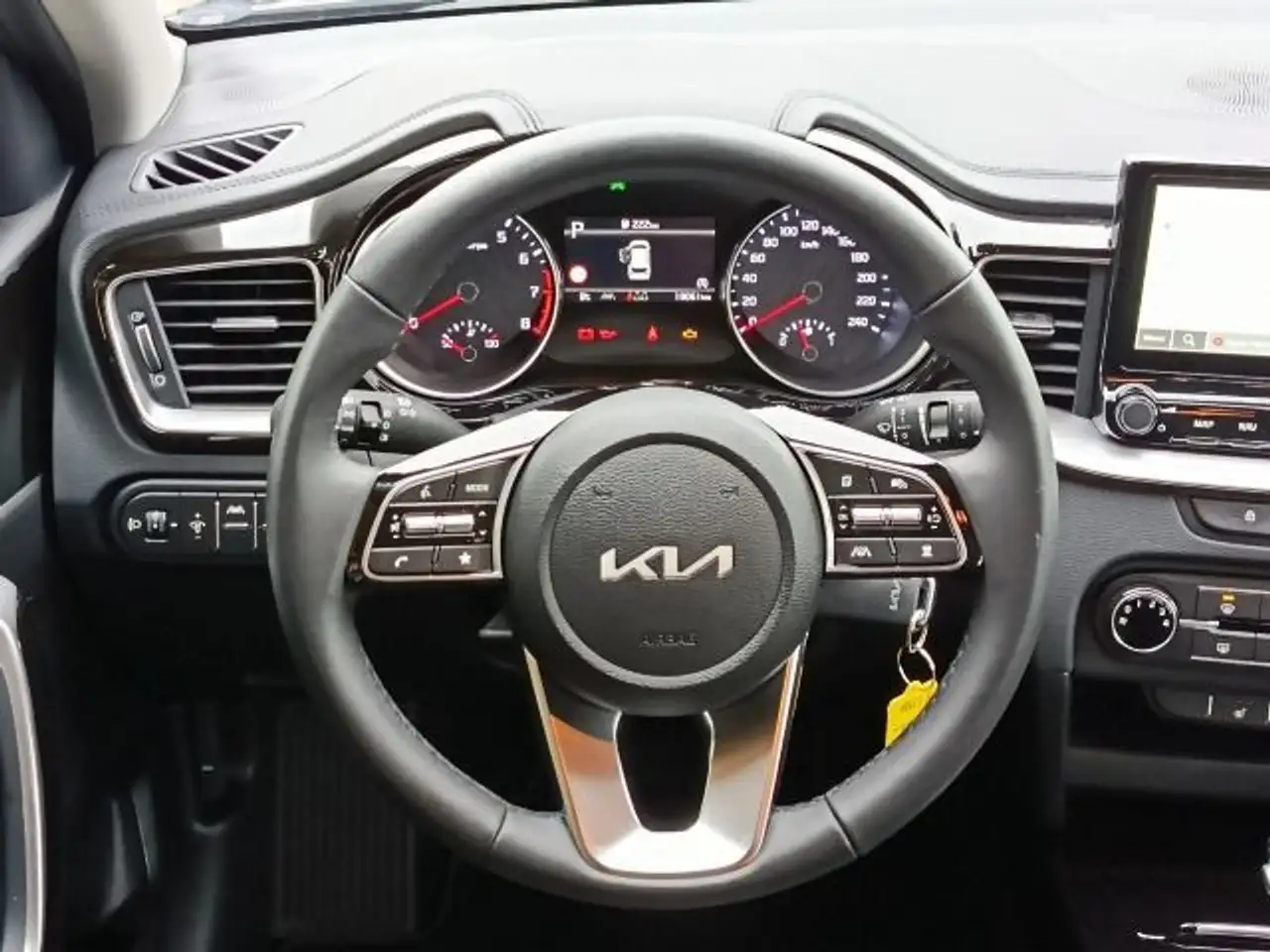Kia Ceed SW / cee'd SW CEED SW 1.5T 140 DCT7 VISION STD (NAV) 17