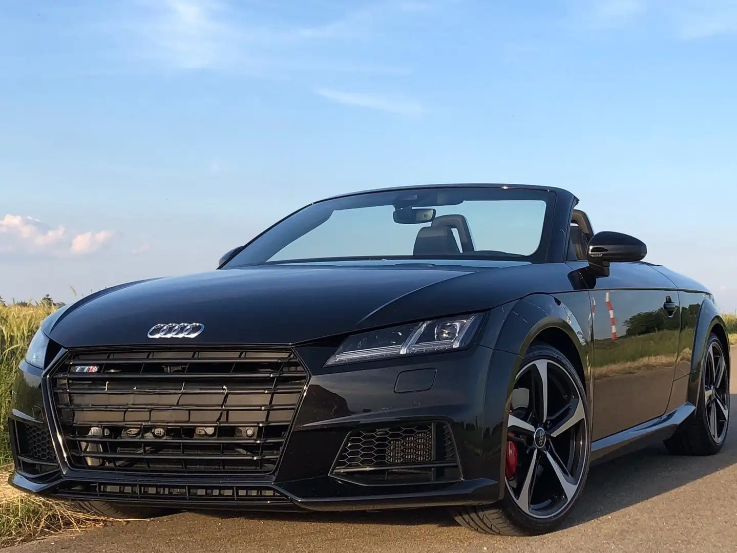 Audi TTS Roadster S tronic quattro 8S EXCLUSIVE 2. Hand Schwarz - 1