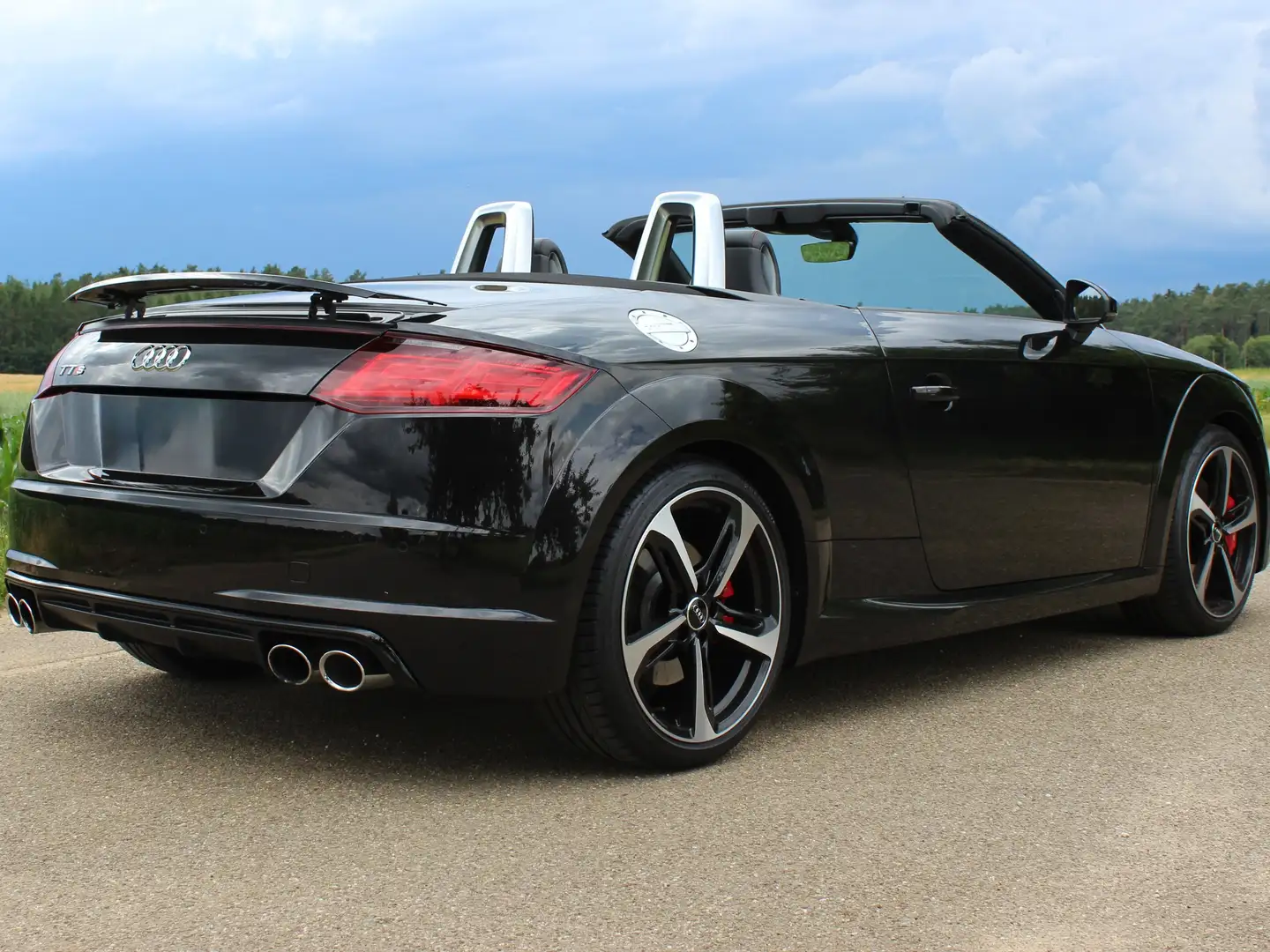 Audi TTS Roadster S tronic quattro 8S EXCLUSIVE 2. Hand Schwarz - 2