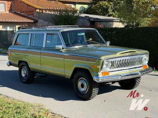 Jeep Wagoneer 1969  5700 V8