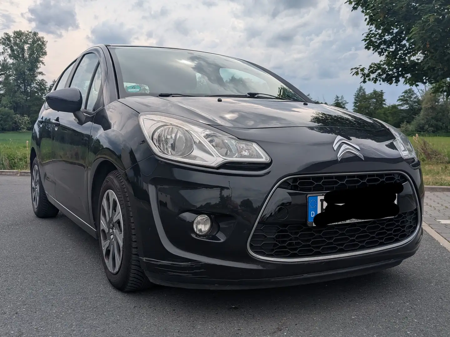 Citroen C3 Чёрный - 2