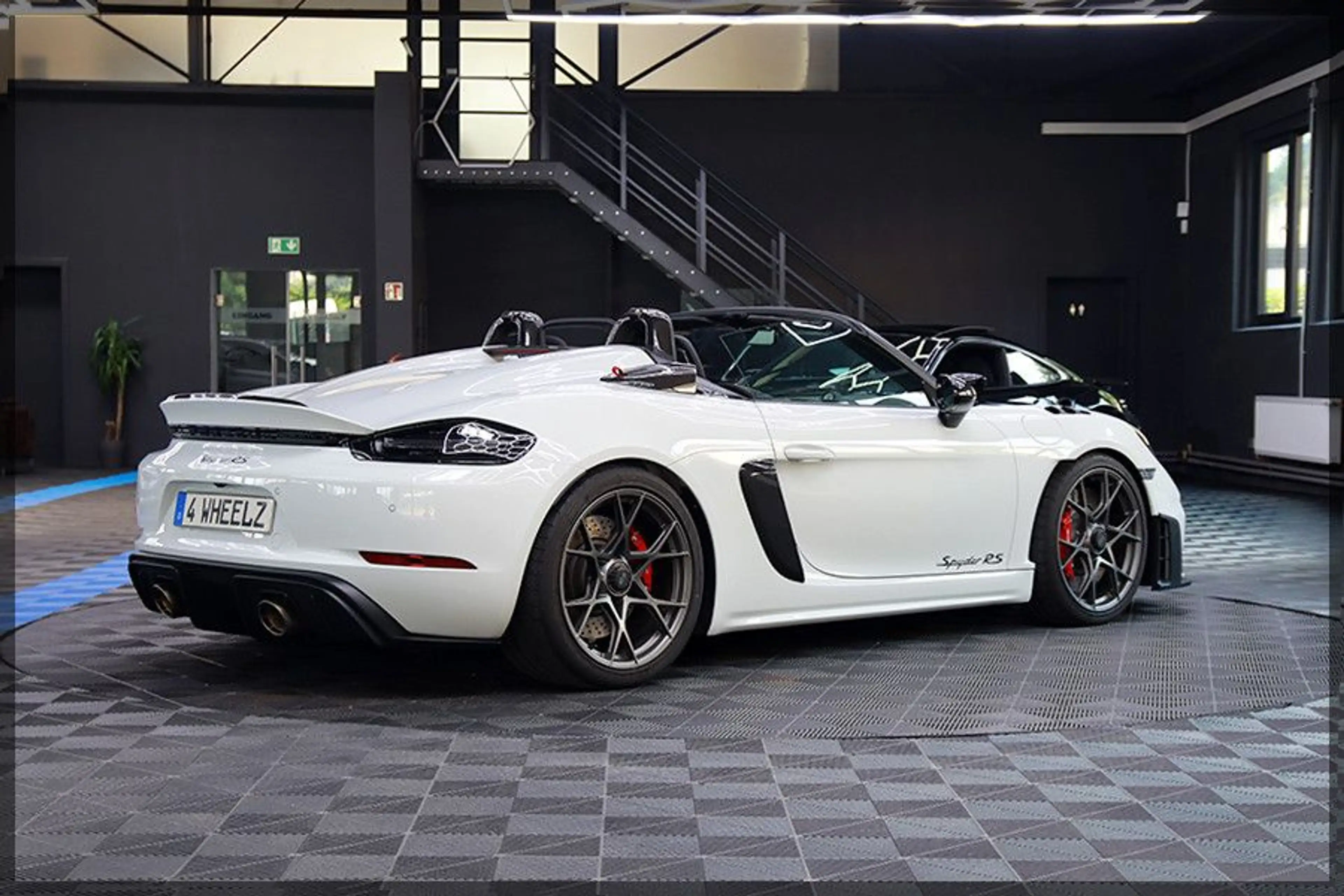 Porsche Boxster 718 Boxster Spyder RS Weissach APPROVED — photo 5