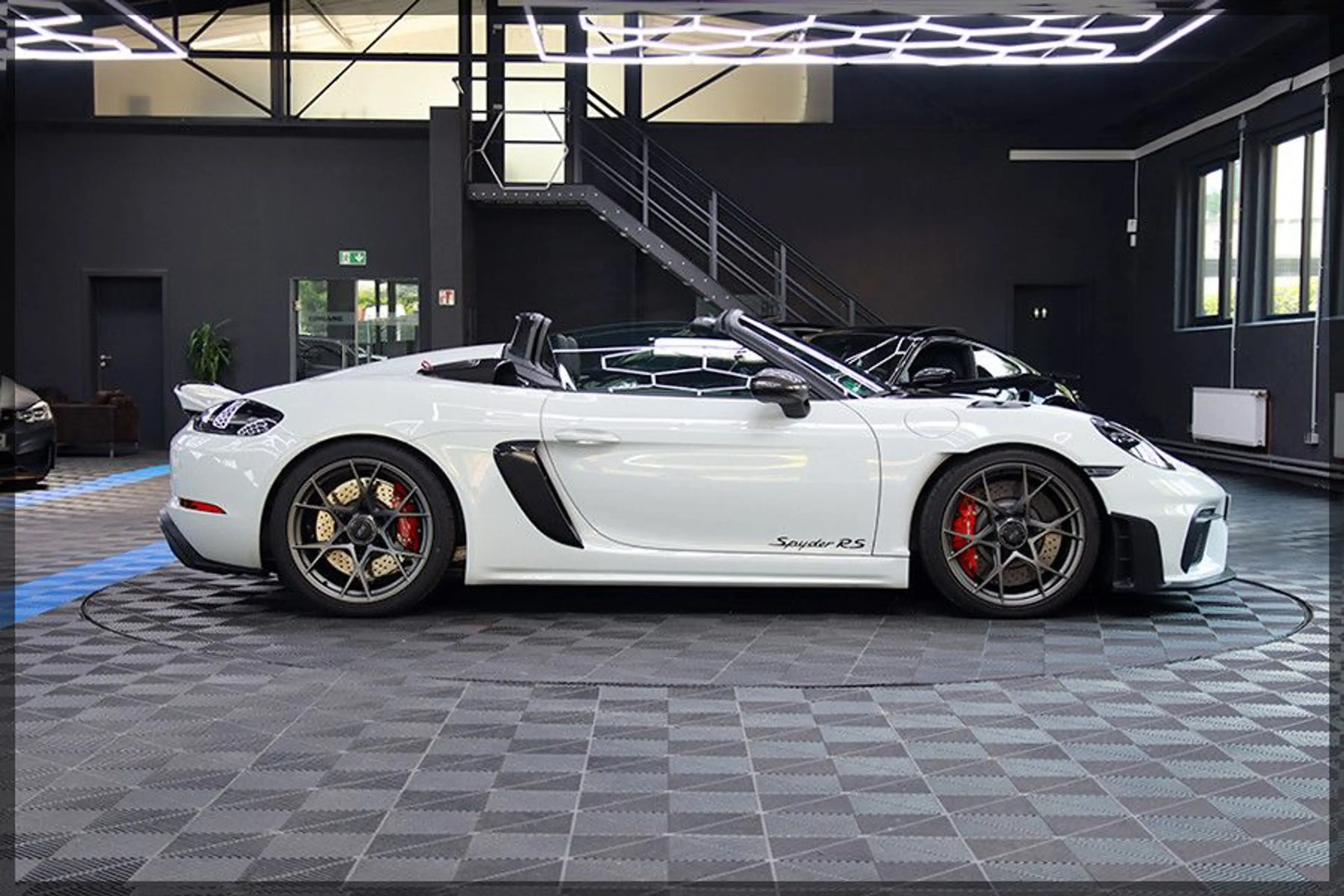 Porsche Boxster 718 Boxster Spyder RS Weissach APPROVED — photo 7