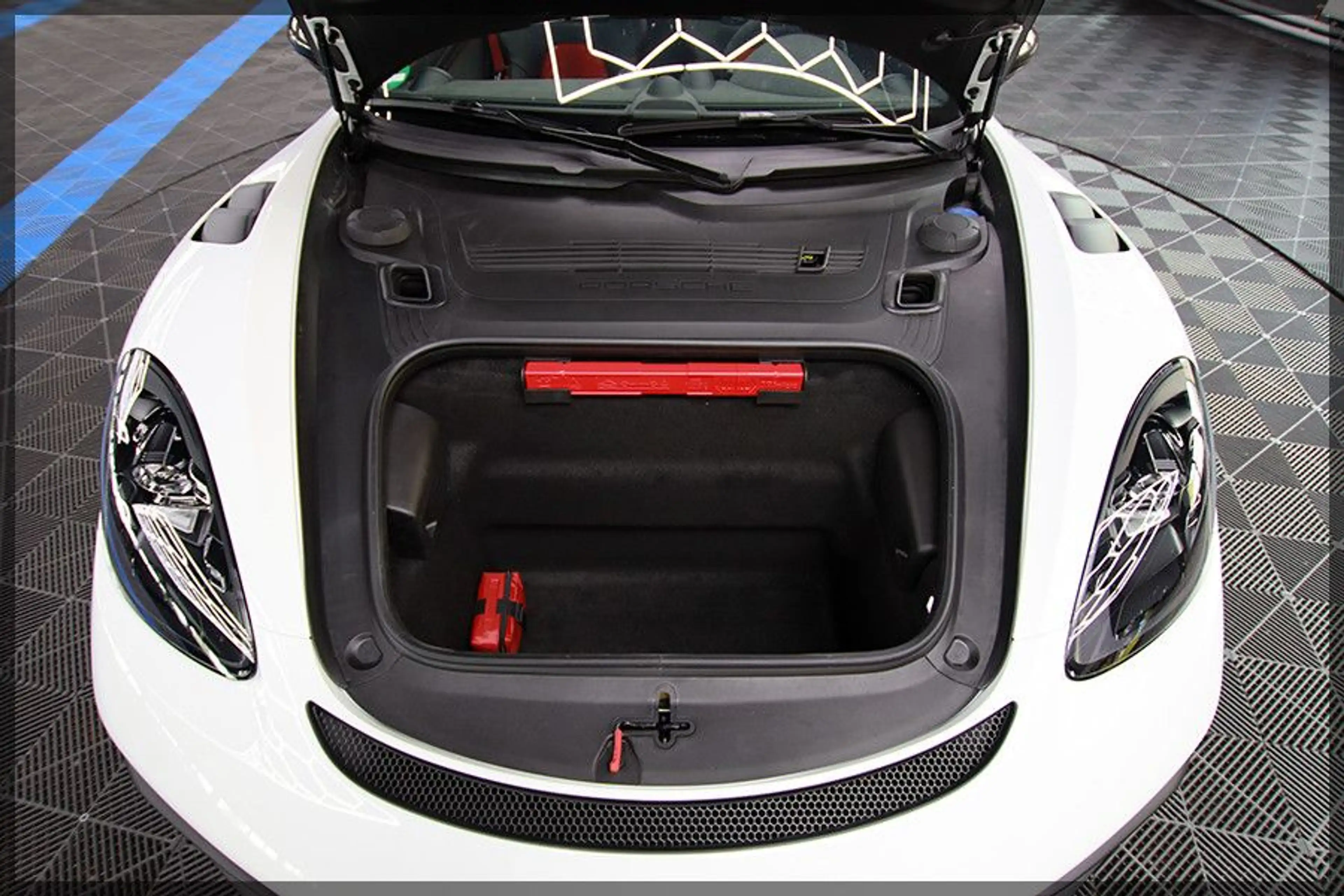 Porsche Boxster 718 Boxster Spyder RS Weissach APPROVED — photo 11