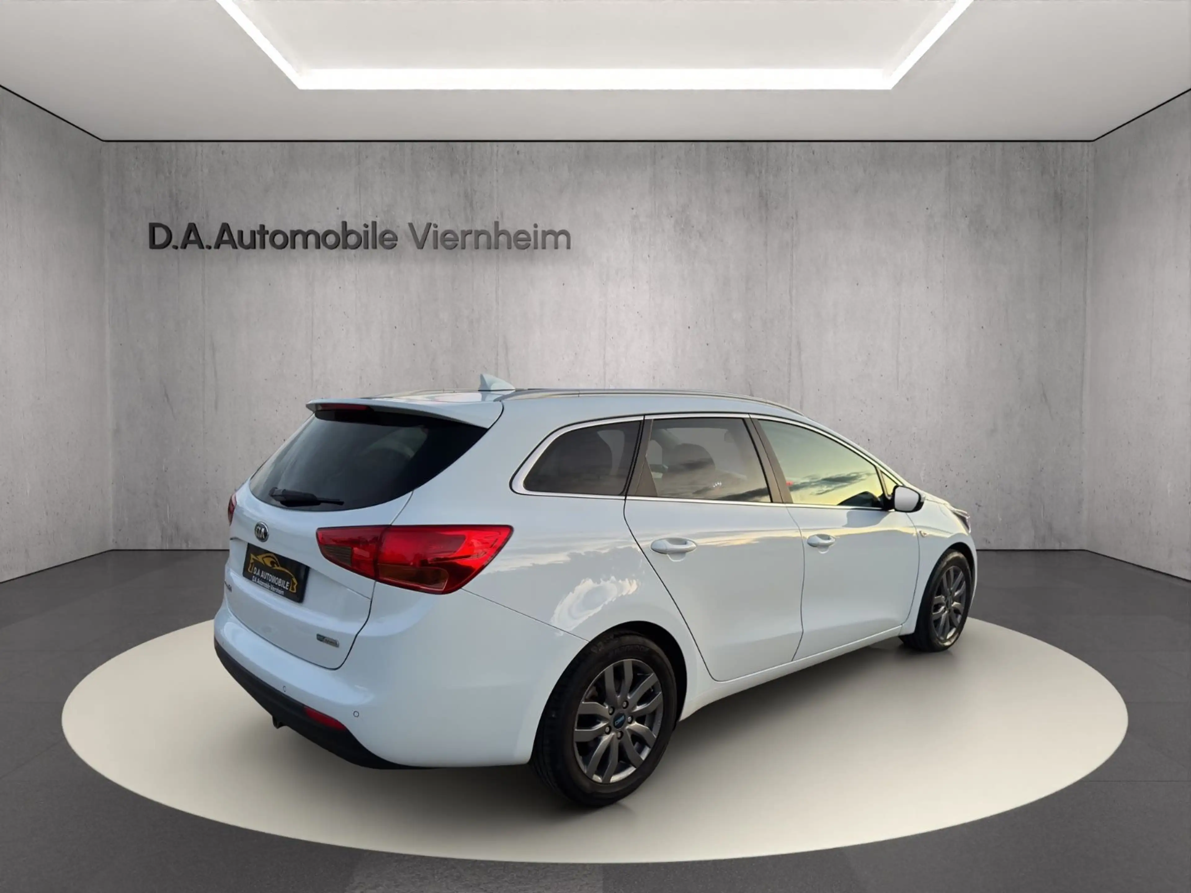 Kia Ceed SW / cee'd SW °Navi°Sitzheizung°Rückfahr-Kame — photo 6