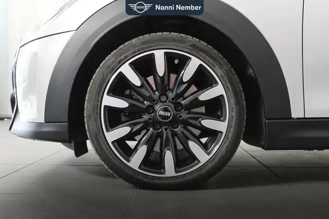 MINI Hatch view 7
