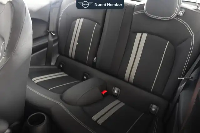 MINI Hatch view 15